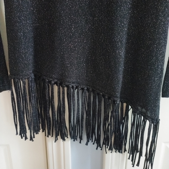 White House Black Market Metallic Fringe Hem Asymmetrical Sweater XS - Picture 7 of 12